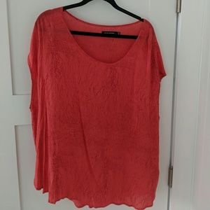Oversized coral top